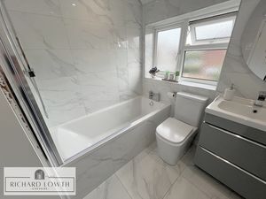 Bathroom/WC- click for photo gallery